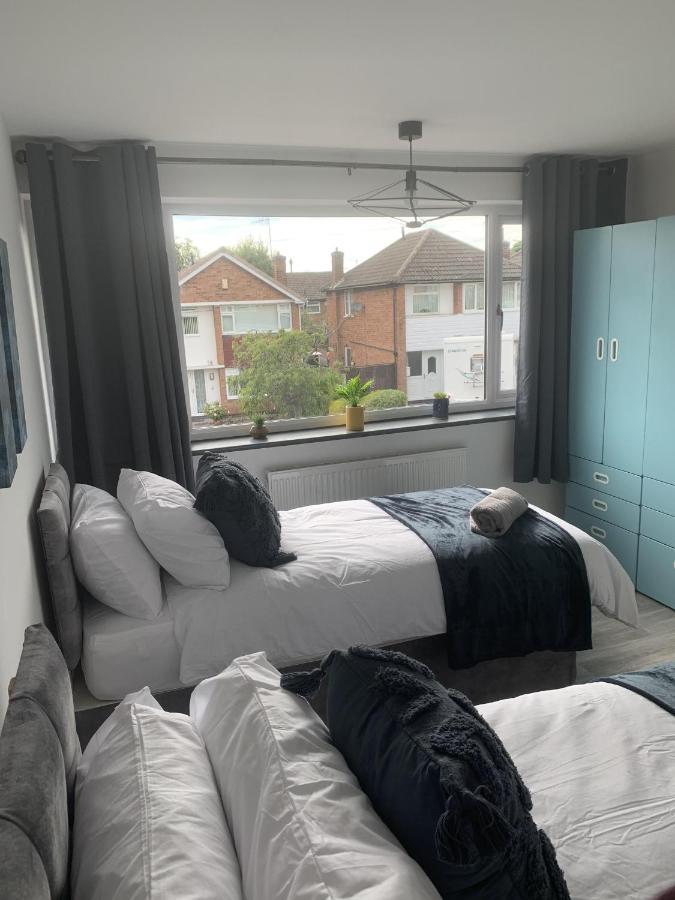 Crowthorne House, Beautiful 3 Bedroom Home For Upto 8 Guests, With Sofa Bed Cul-De-Sac With Private Driveway Nottingham Buitenkant foto